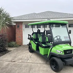 https://pets-welcome-walk-to-beach-3br-2bth-ground-level-home.hotels-destin.com