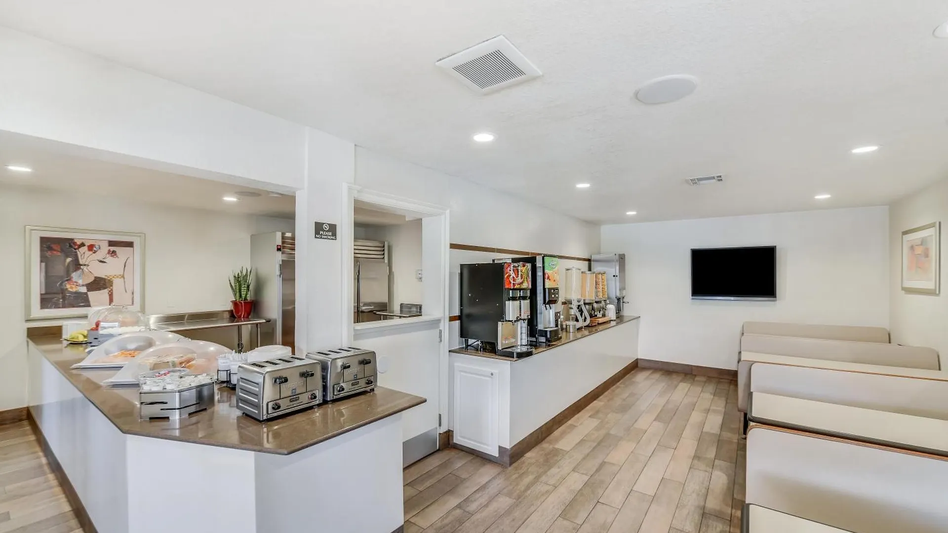 Hotel Anaheim Desert Inn & Suites